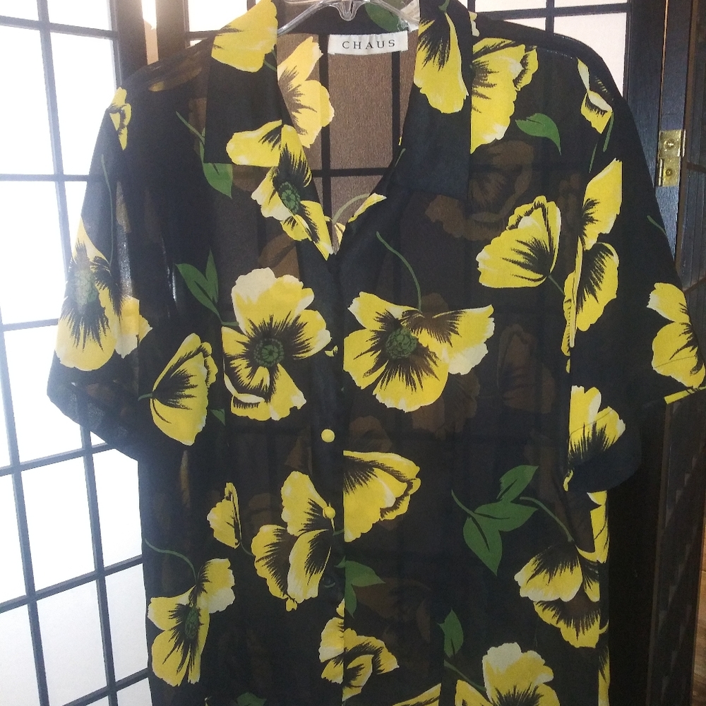 Sheer floral print short sleeve blouse
